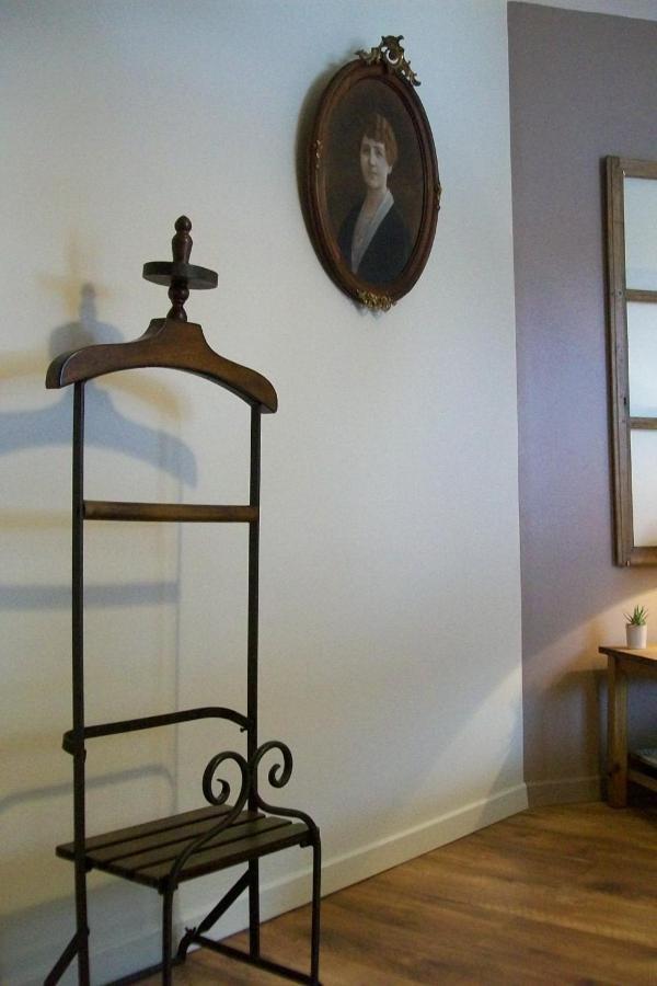 Chambres D'Hotes Soleil Et Cacao Siccieu-Saint-Julien-et-Carisieu ภายนอก รูปภาพ